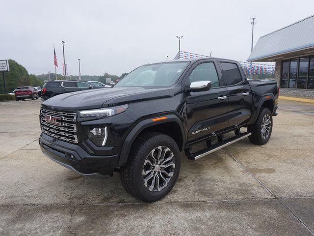 2023 GMC Canyon Denali 4WD photo