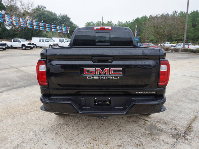 2023 GMC Canyon Denali 4WD photo