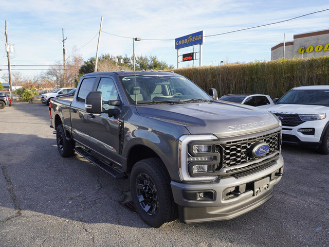 The 2024 Ford F-250 XL SD 4WD 6.75ft Box photos