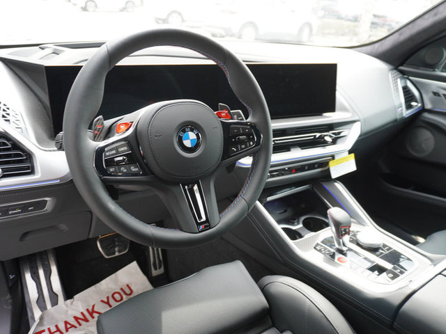 2024 BMW XM  photo