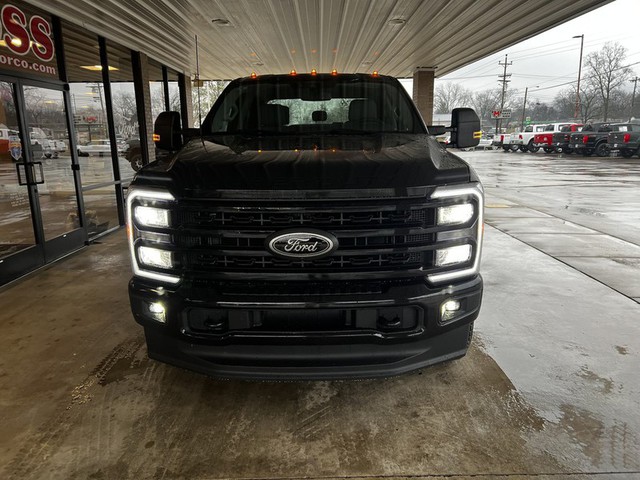 2023 Ford F-250 SD 4WD photo