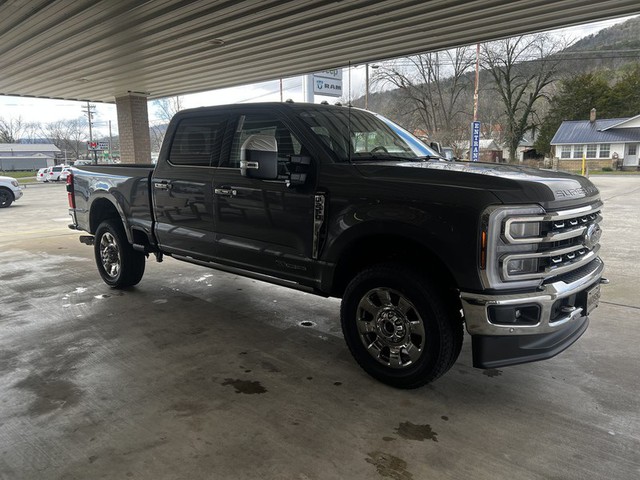 2024 Ford F-250 4WD photo