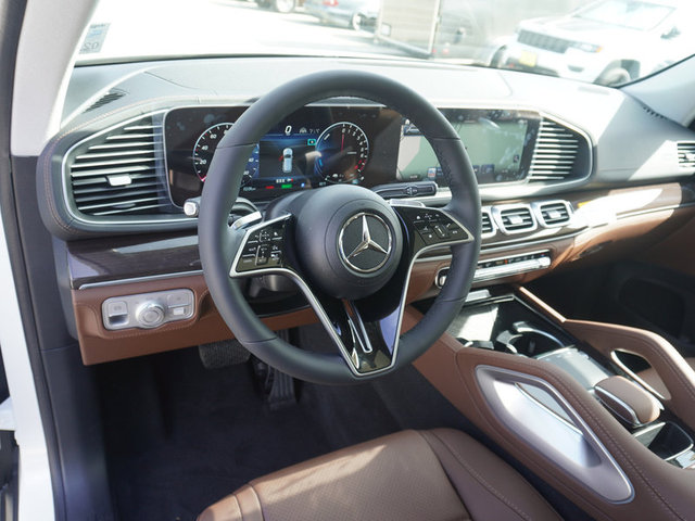 2024 Mercedes-Benz GLE-Class GLE450 Plug-In Hybrid photo