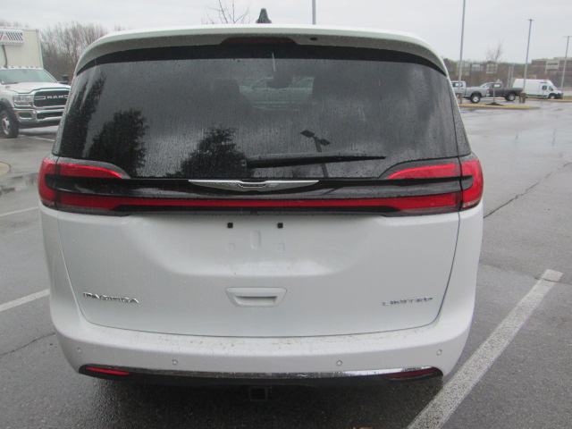2024 Chrysler Pacifica Limited FWD photo