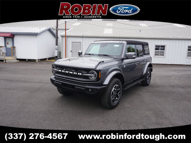 2024 Ford Bronco Outer Banks 4 Door 4WD photo