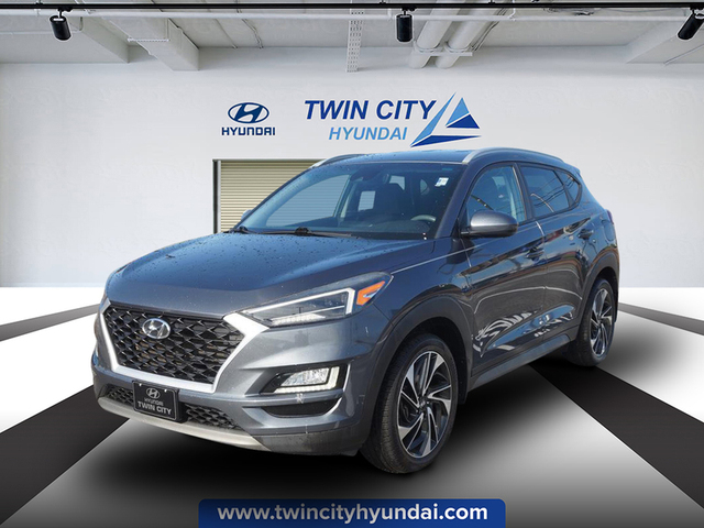 The 2019 Hyundai Tucson Sport FWD photos