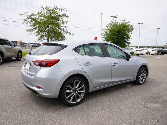 2018 Mazda Mazda3 Touring photo