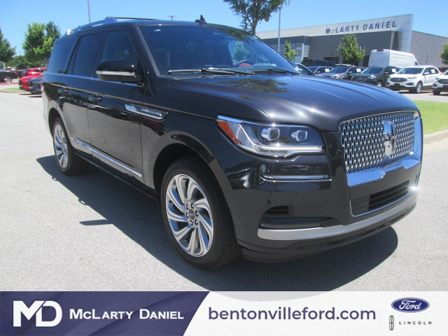 2024 Lincoln Navigator Reserve 4WD photo