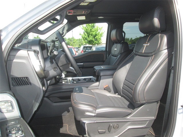 2024 Ford F-250 Platinum 4WD 6.75ft Box photo