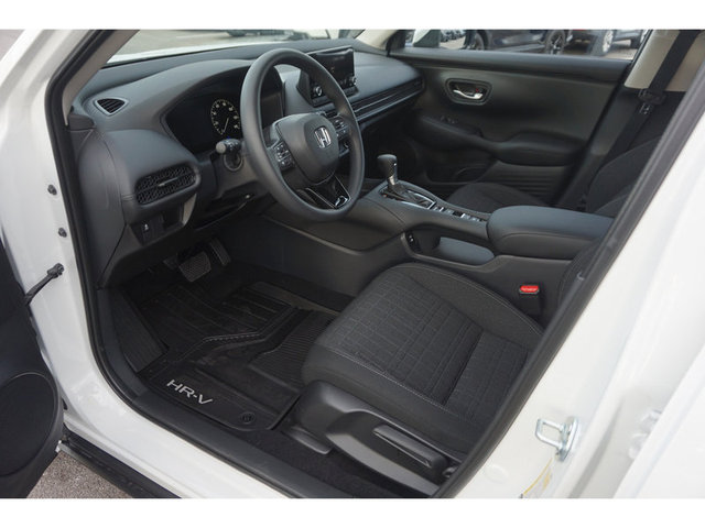 2025 Honda HR-V LX AWD photo