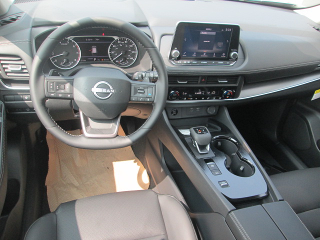 2025 Nissan Rogue FWD SV photo