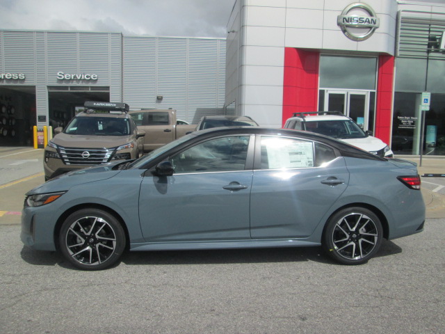 2025 Nissan Sentra SR photo