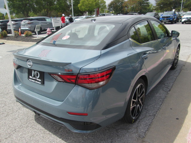 2025 Nissan Sentra SR photo