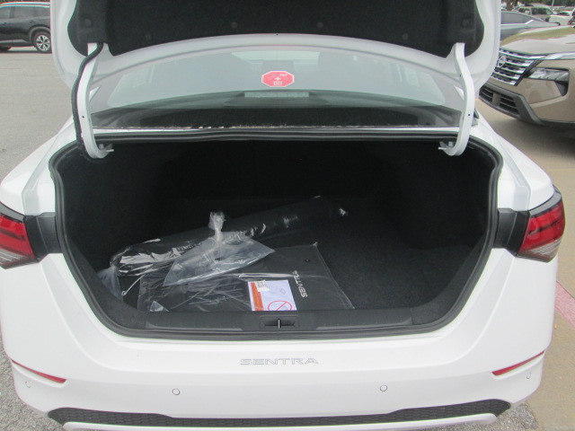 2025 Nissan Sentra SV photo