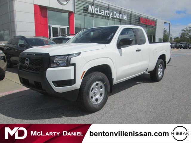 2025 Nissan Frontier S 4WD photo