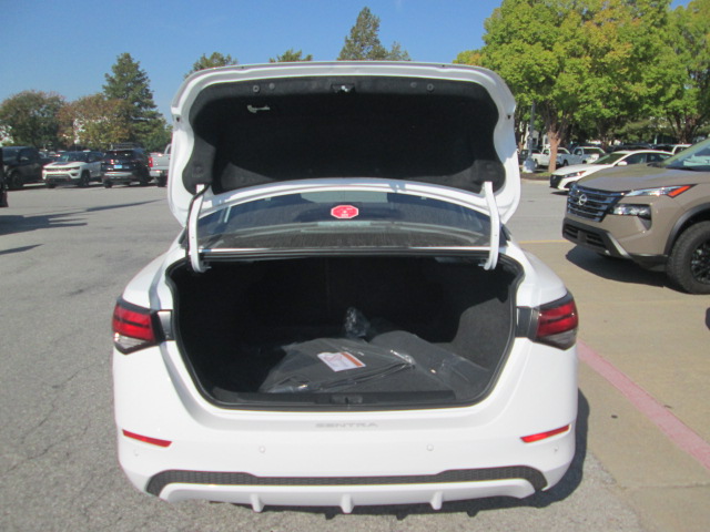 2025 Nissan Sentra SV photo