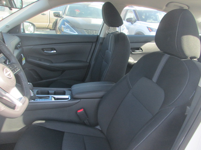 2025 Nissan Sentra SV photo