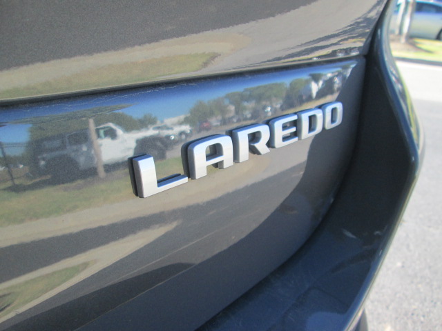 2025 Jeep Grand Cherokee Laredo X 4WD L photo