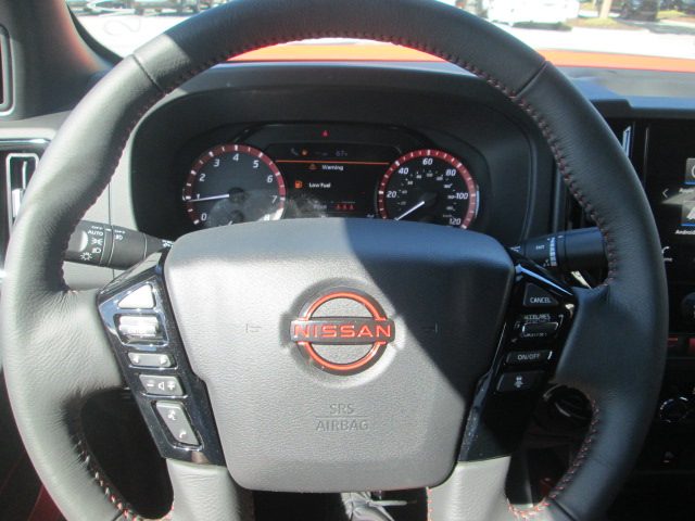 2025 Nissan Frontier PRO-4X 4WD photo