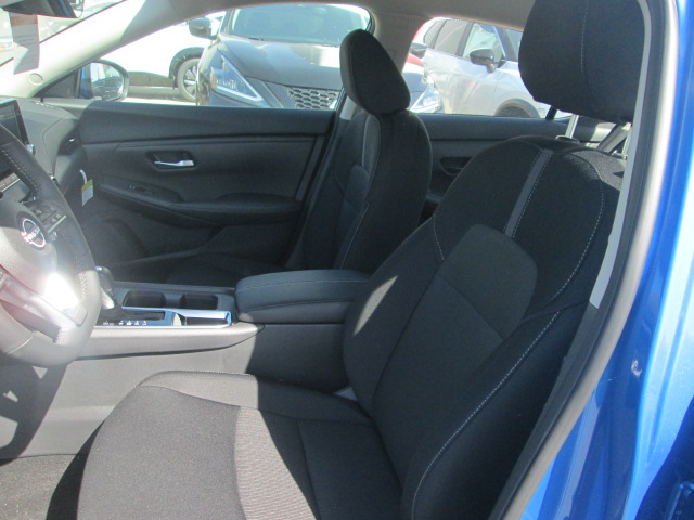 2025 Nissan Sentra SV photo
