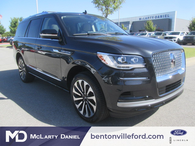 2024 Lincoln Navigator Reserve 4WD photo