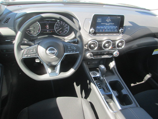 2025 Nissan Sentra SV photo
