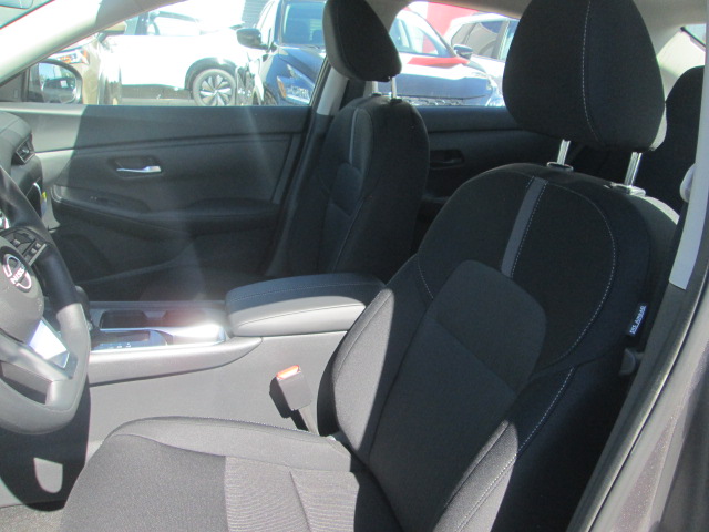 2025 Nissan Sentra SV photo