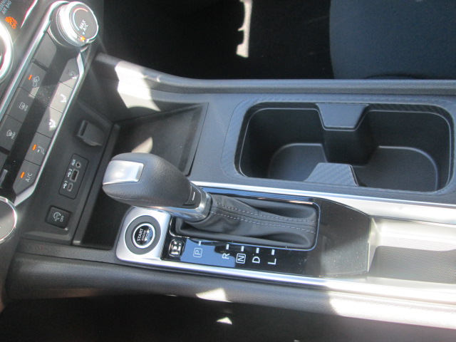 2025 Nissan Sentra SV photo