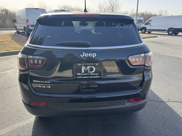 2025 Jeep Compass Sport 4WD photo