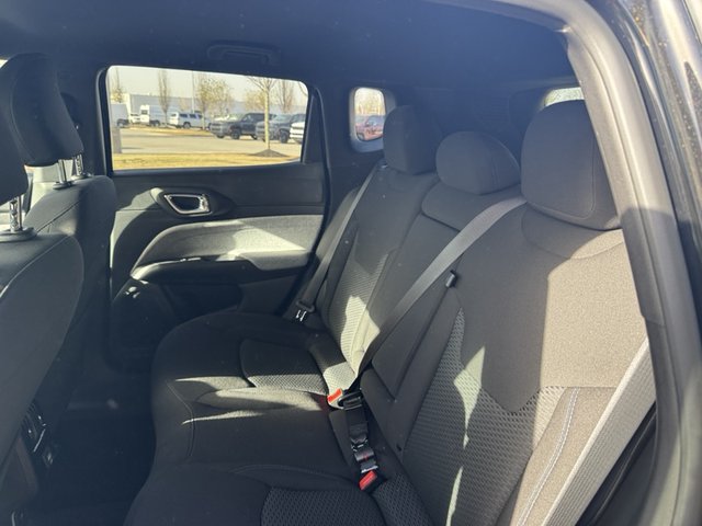 2025 Jeep Compass Sport 4WD photo