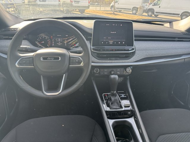 2025 Jeep Compass Sport 4WD photo