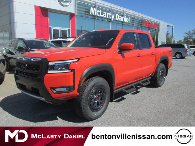 2025 Nissan Frontier PRO-4X 4WD photo