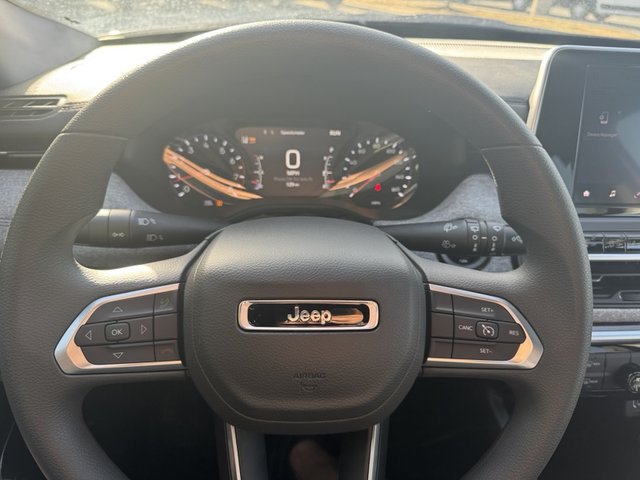 2025 Jeep Compass Sport 4WD photo