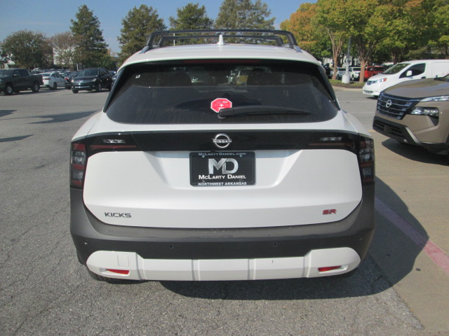 2025 Nissan Kicks SR FWD photo