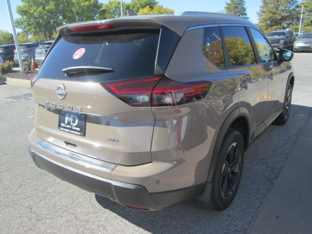 2025 Nissan Rogue SV AWD photo
