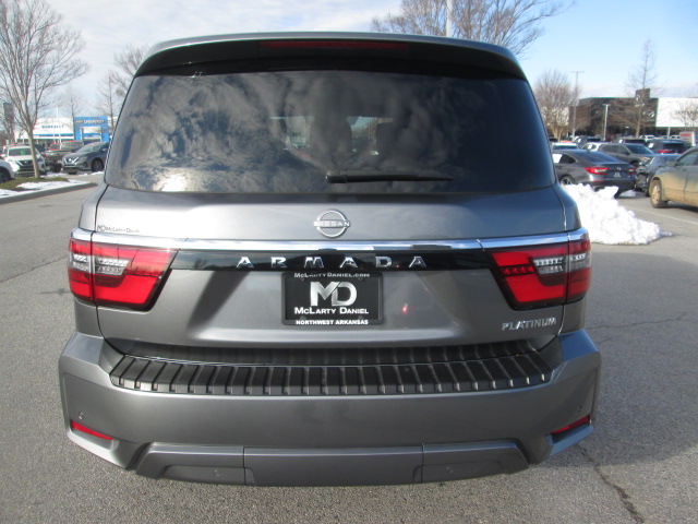 2023 Nissan Armada Platinum 4WD photo