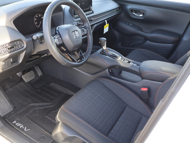 2025 Honda HR-V Sport AWD photo