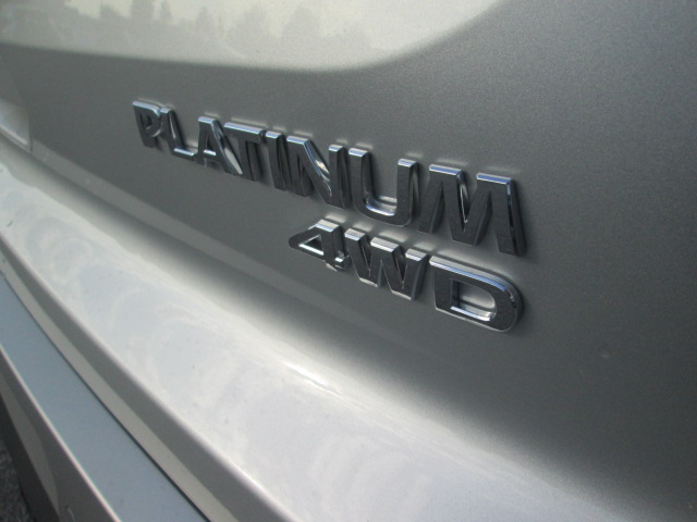 2025 Nissan Pathfinder Platinum 4WD photo