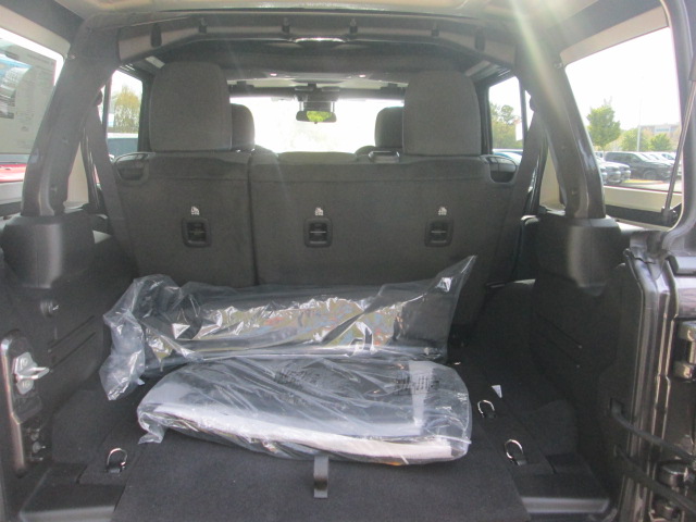 2025 Jeep Wrangler Rubicon 4Dr 4WD photo