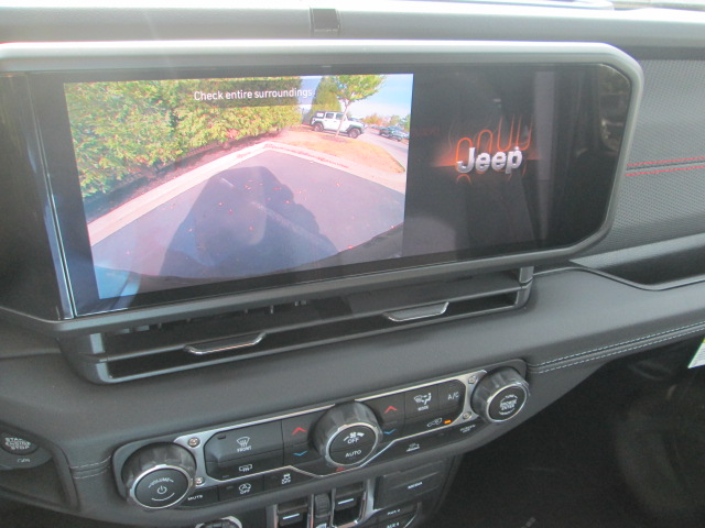 2025 Jeep Wrangler Rubicon 4Dr 4WD photo