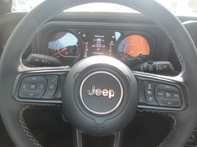 2025 Jeep Wrangler Rubicon 4Dr 4WD photo