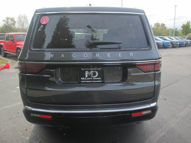 2024 Jeep Wagoneer 4WD photo
