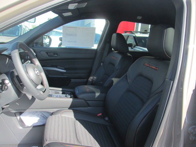 2025 Nissan Pathfinder Rock Creek 4WD photo