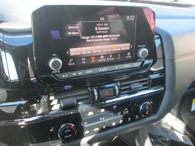 2025 Nissan Pathfinder Rock Creek 4WD photo