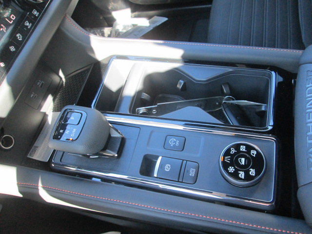 2025 Nissan Pathfinder Rock Creek 4WD photo