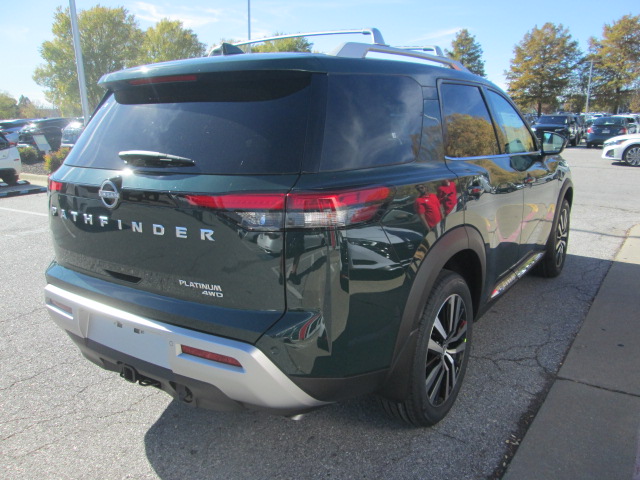 2025 Nissan Pathfinder Platinum 4WD photo