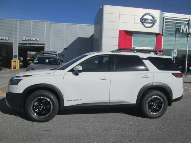 2025 Nissan Pathfinder Rock Creek 4WD photo