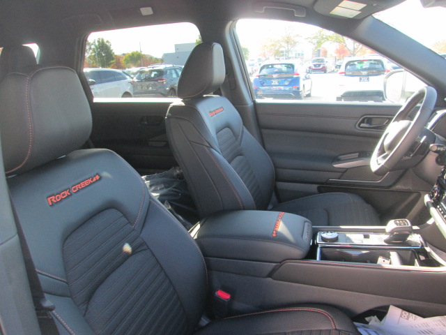 2025 Nissan Pathfinder Rock Creek 4WD photo