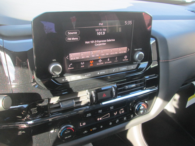 2025 Nissan Pathfinder Rock Creek 4WD photo