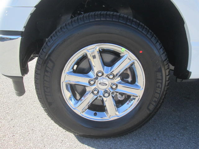 2024 Ford F-150 XLT 4WD 5.5ft Box photo